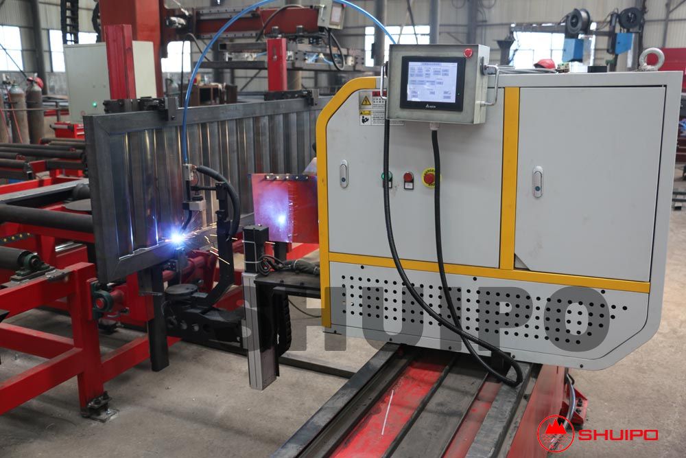 水泊焊割--瓦楞板自動焊接機(jī) img_0326