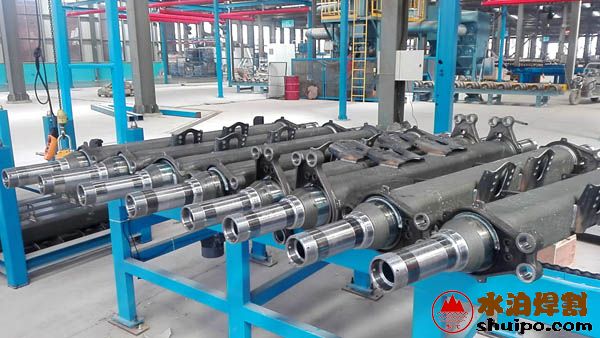 車橋底板、附件焊接效果 車橋底板、附件焊接效果